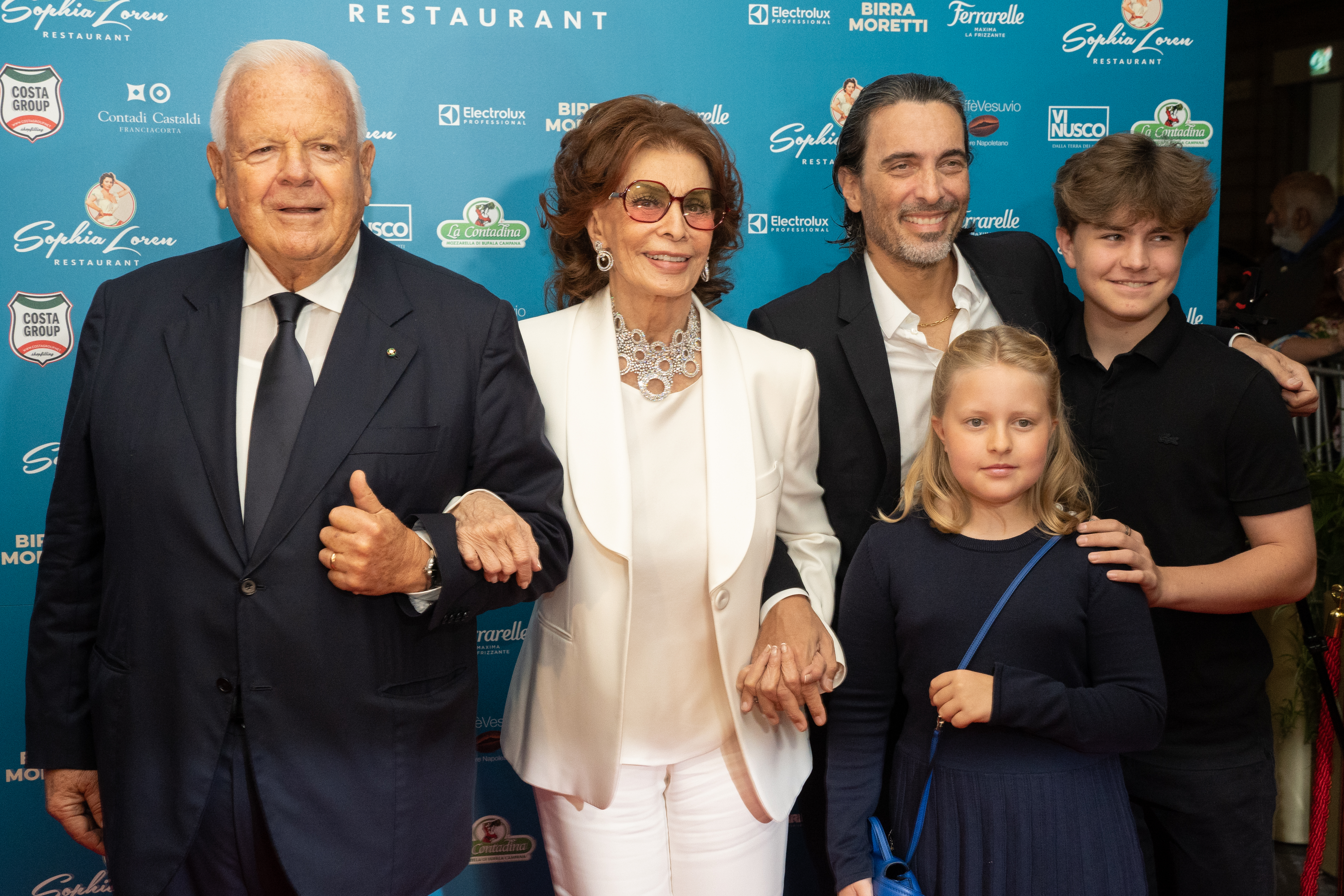 Luciano Cimmino, Sophia Loren, Carlo Ponti Jr. and grandchildren Beatrice and Vittorio in Milan, Italy on October 10th, 2022 | Source: Getty Images