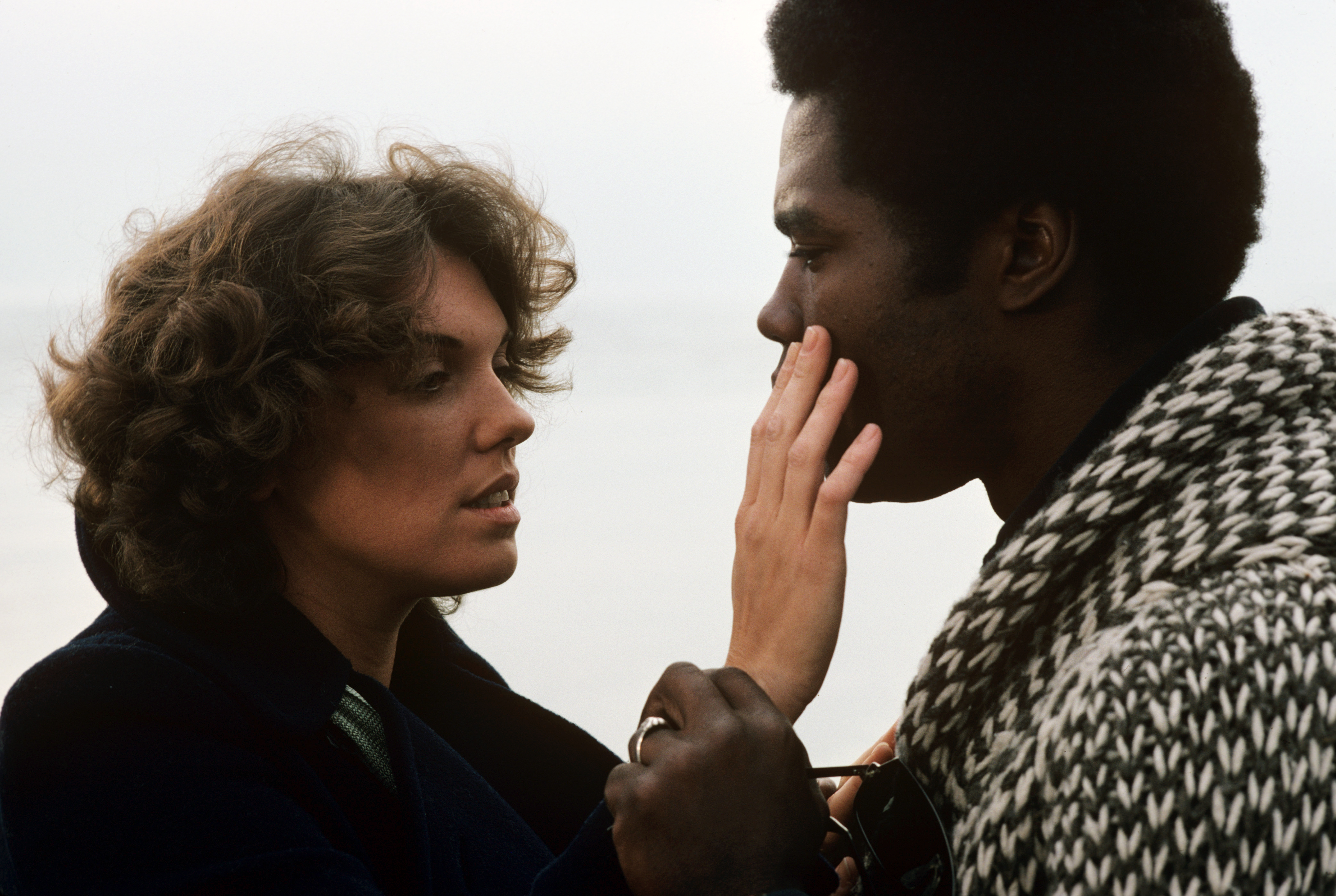 Tyne Daly and Georg Stanford Brown filming an episode of "The Rookies" in 1976. | Source: Getty Images