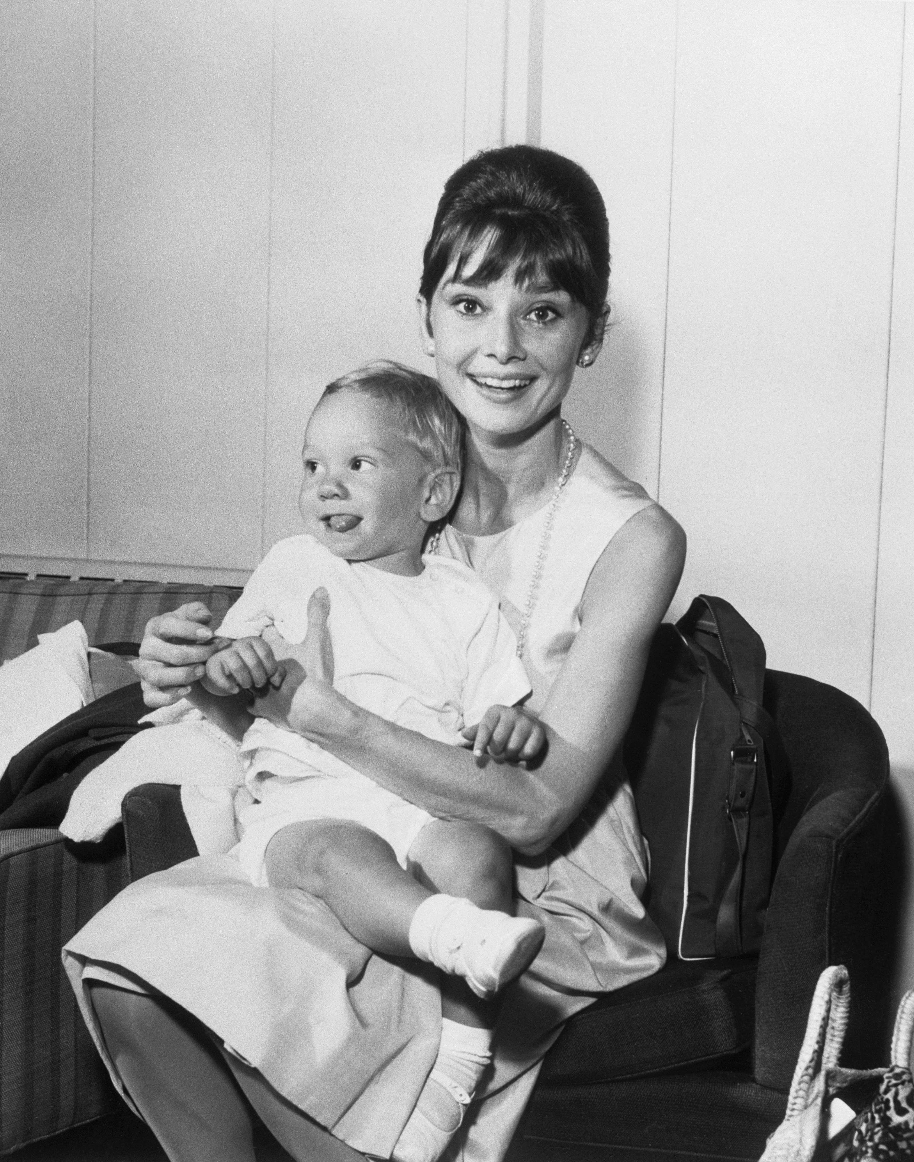Audrey Hepburn and Sean Hepburn Ferrer at Idlewild Airport on February 2, 1963 | Source: Getty Images