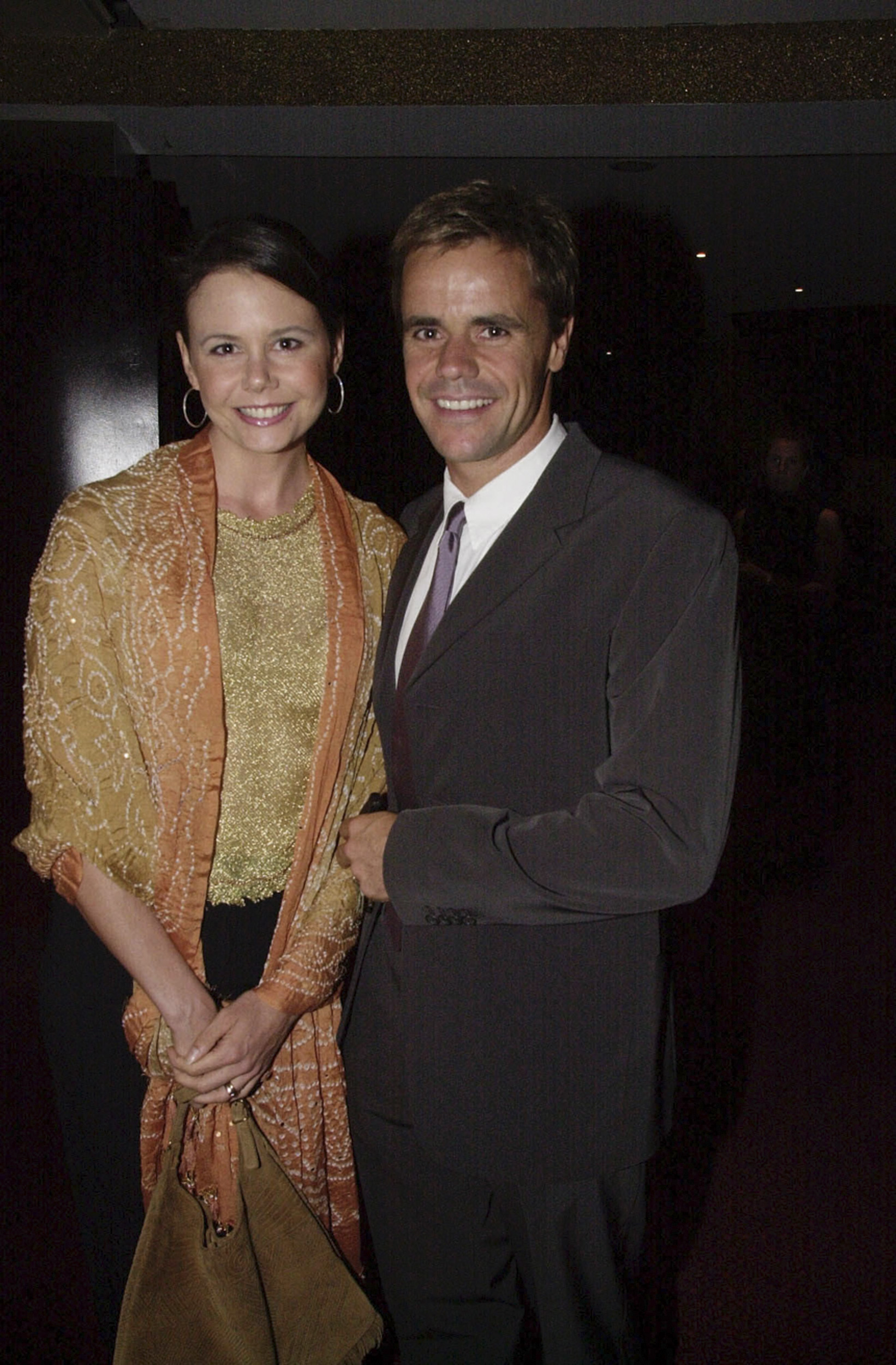 Antonia Kidman and Angus Hawley at the premiere of "Looking Through A Glass Onion," 2001 | Source: Getty Images