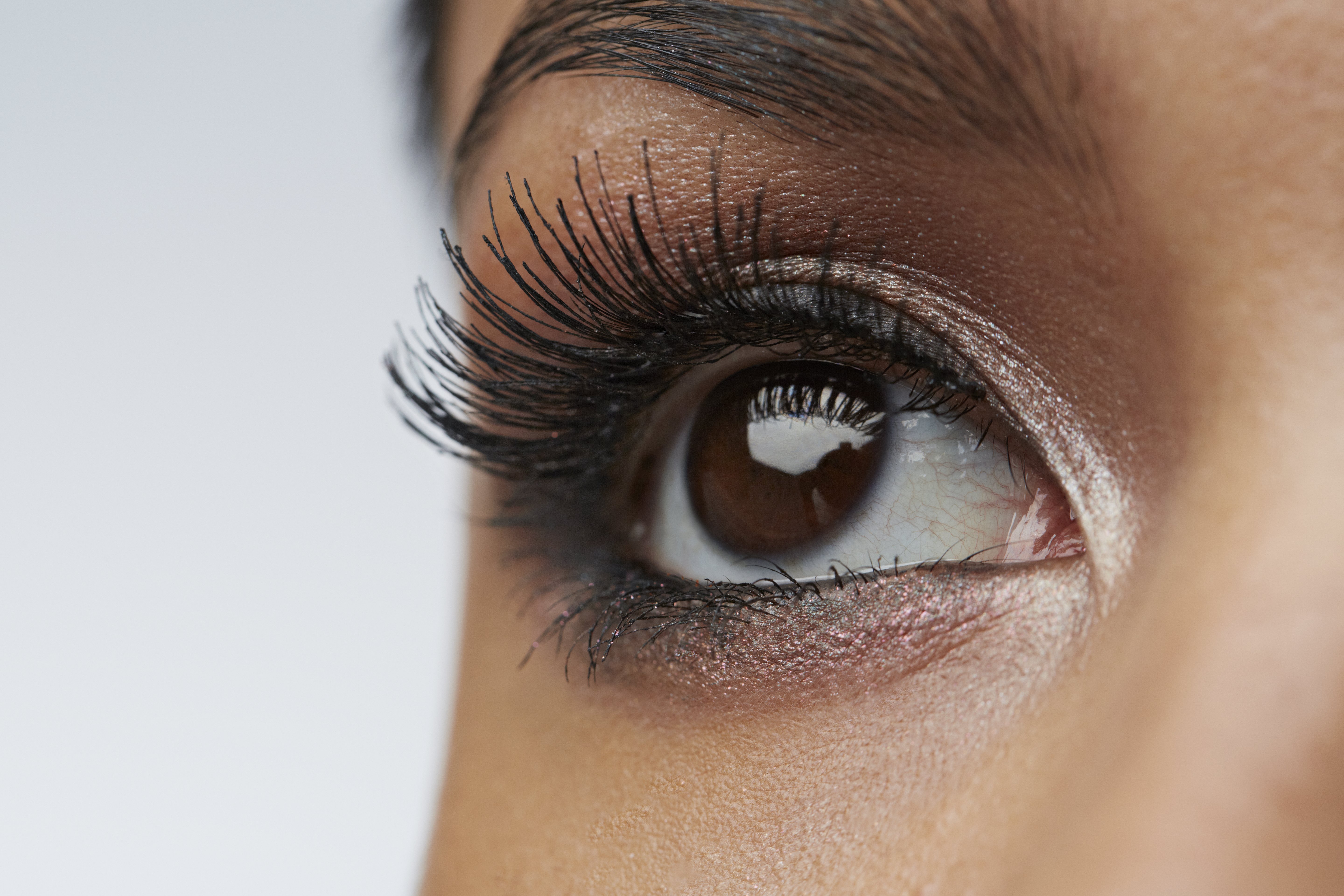 Photo of an eye with long lashes | Source: Getty Images