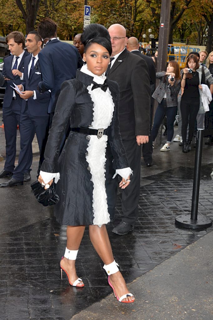 PARIS, FRANCE - OCTOBER 06: Janelle Monae attends the Chanel show as part of the Paris Fashion Week Womenswear Spring/Summer 2016 on October 6, 2015 in Paris, France. (Photo by Foc Kan/WireImage)