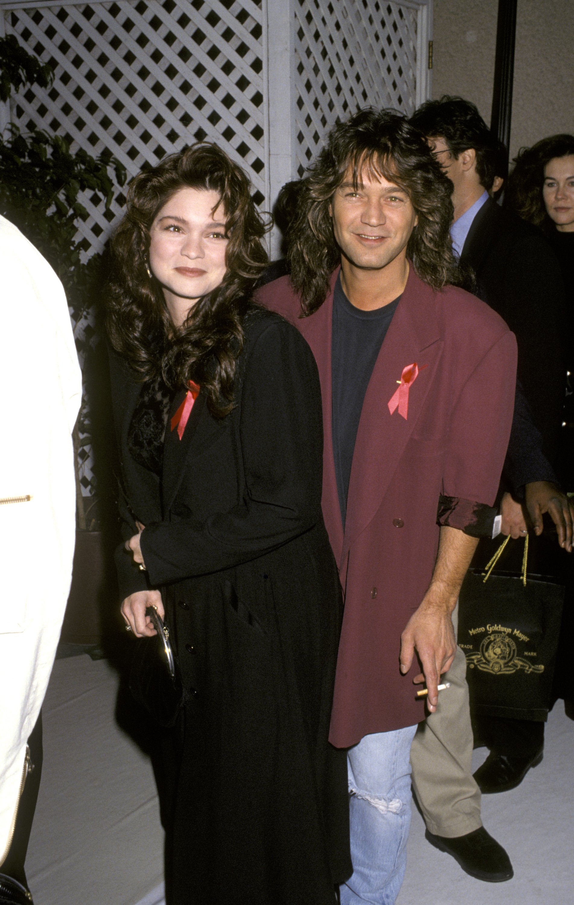 Valerie Bertinelli and Eddie Van Halen attend the APLA 6th Commitment to Life Concert Benefit at Universal Amphitheater in Universal City, California, on November 18, 1992 | Source: Getty Images