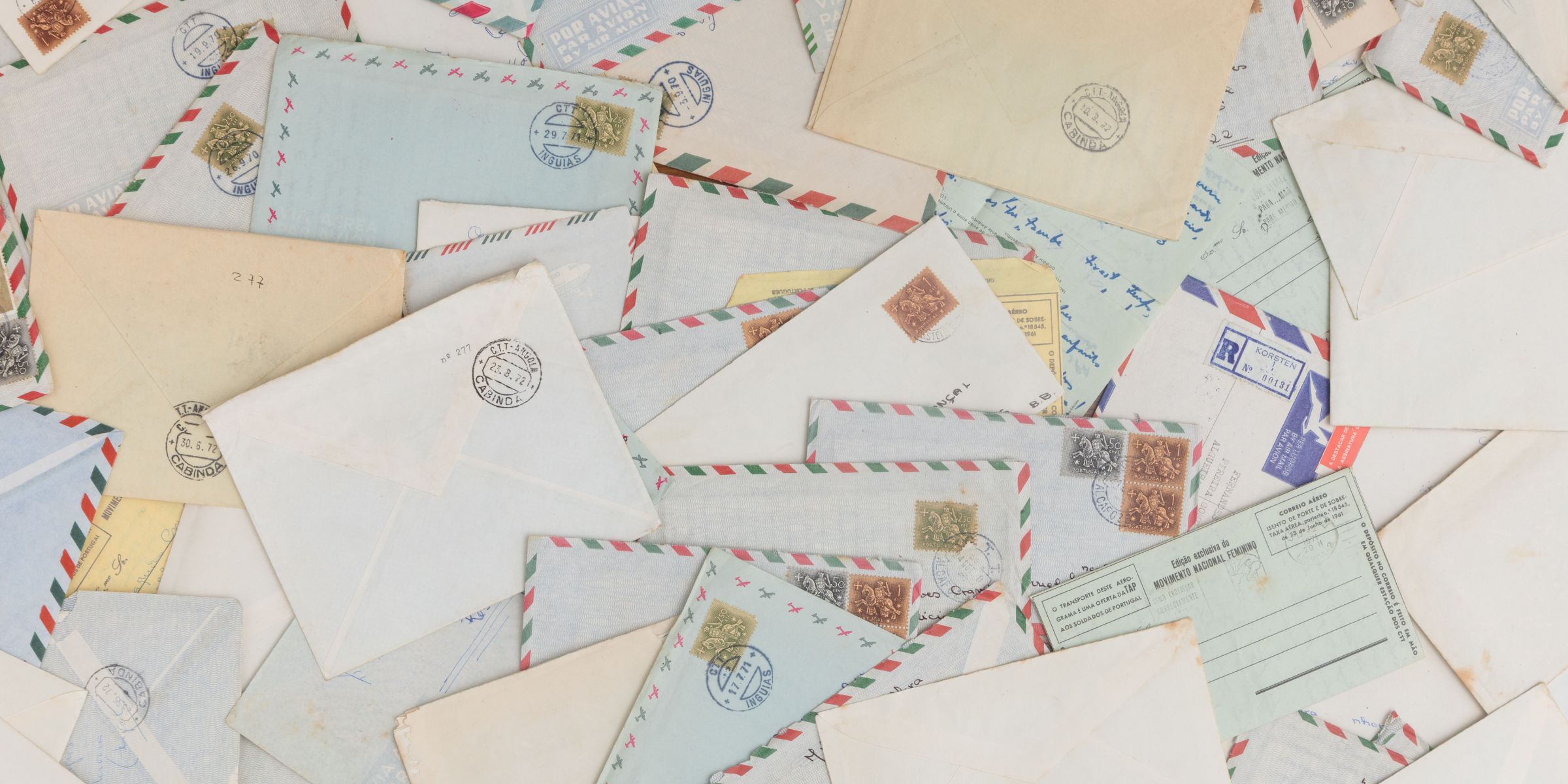 Piles of mail | Source: Pexels