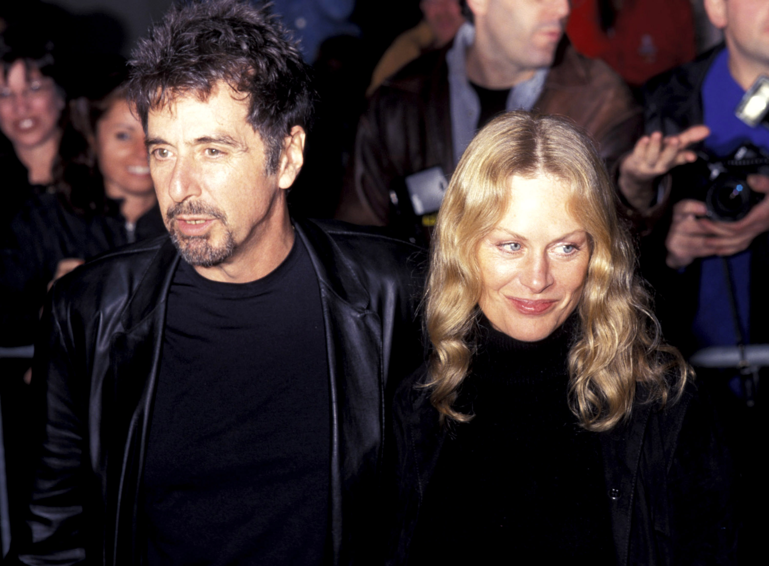 Beverly D'Angelo and Al Pacino attend the "The Insider" in New York City in 1999 | Source: Getty Images