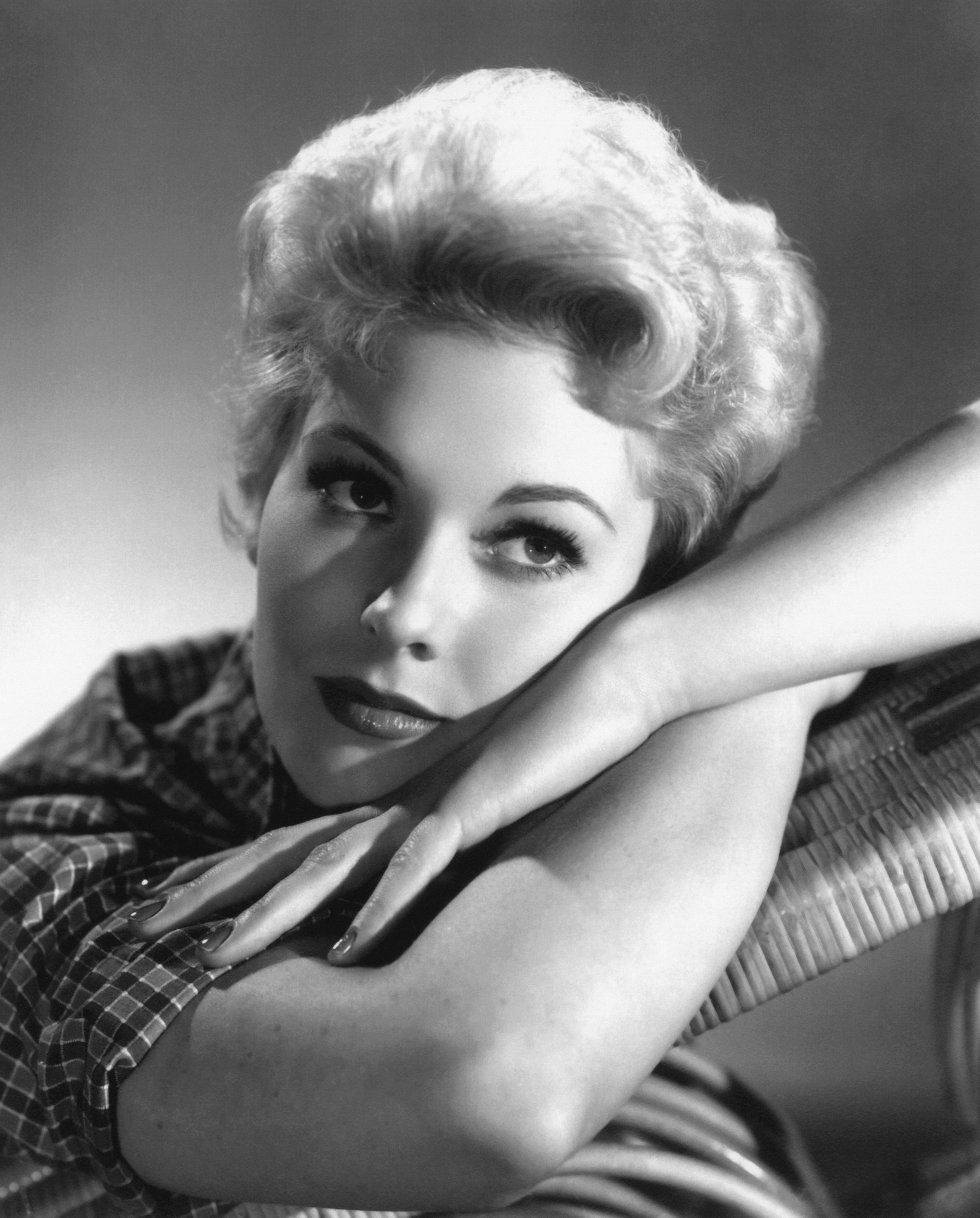 A studio publicity portrait of the actress, circa 1960 | Source: Getty Images