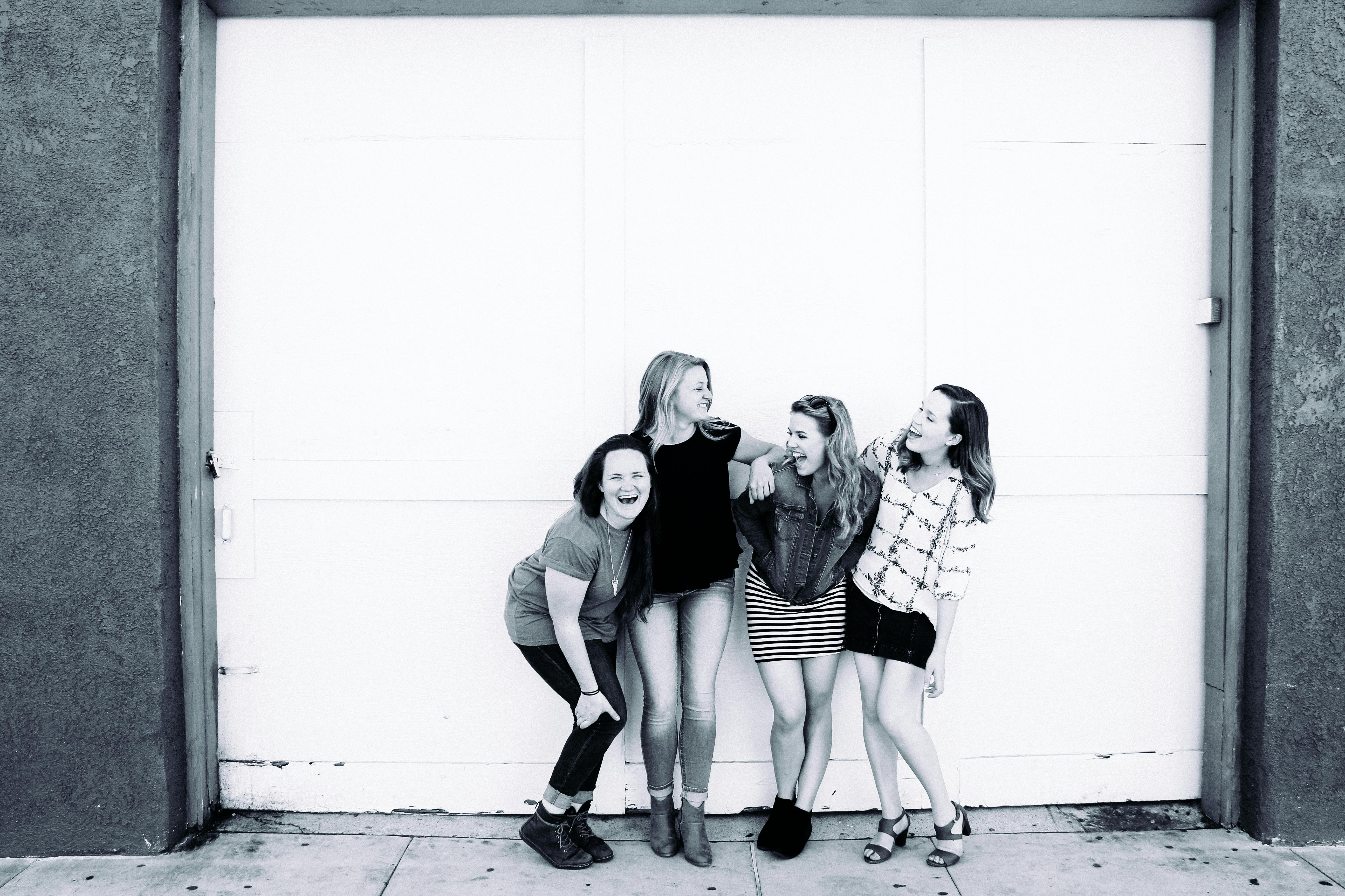 Friends having a great time | Source: Pexels