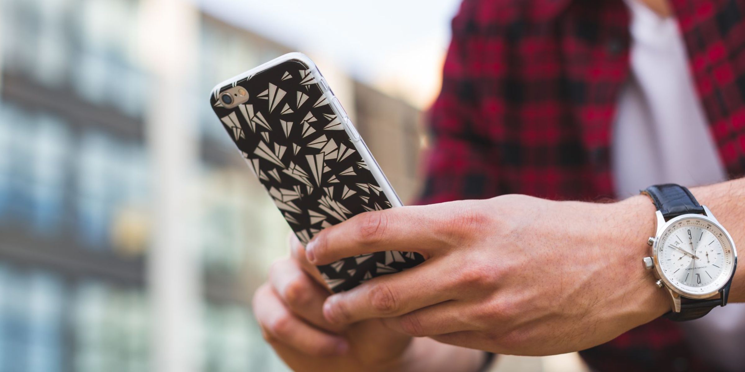 A man using a phone | Source: Pexels