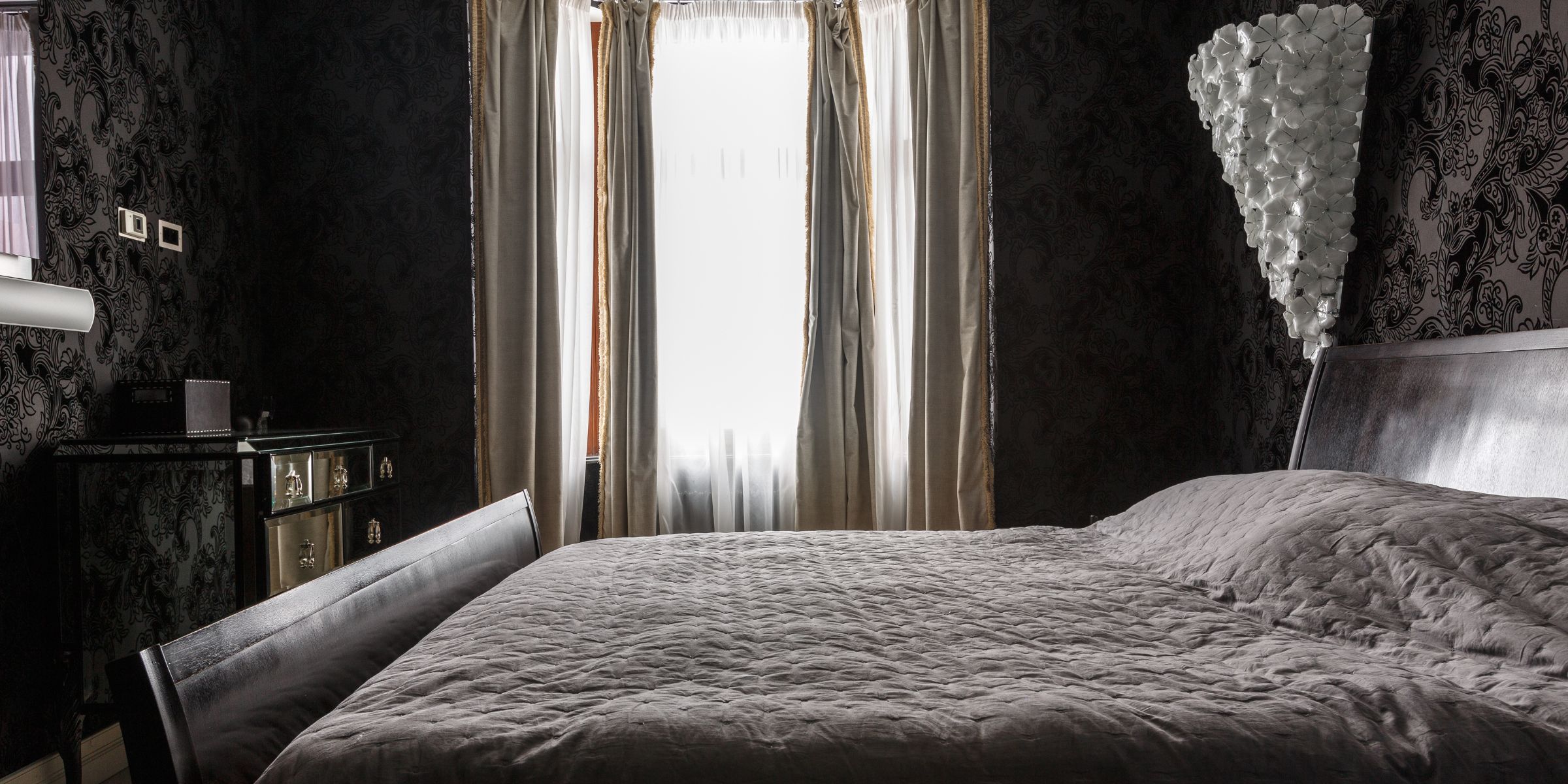 A bedroom | Source: Shutterstock