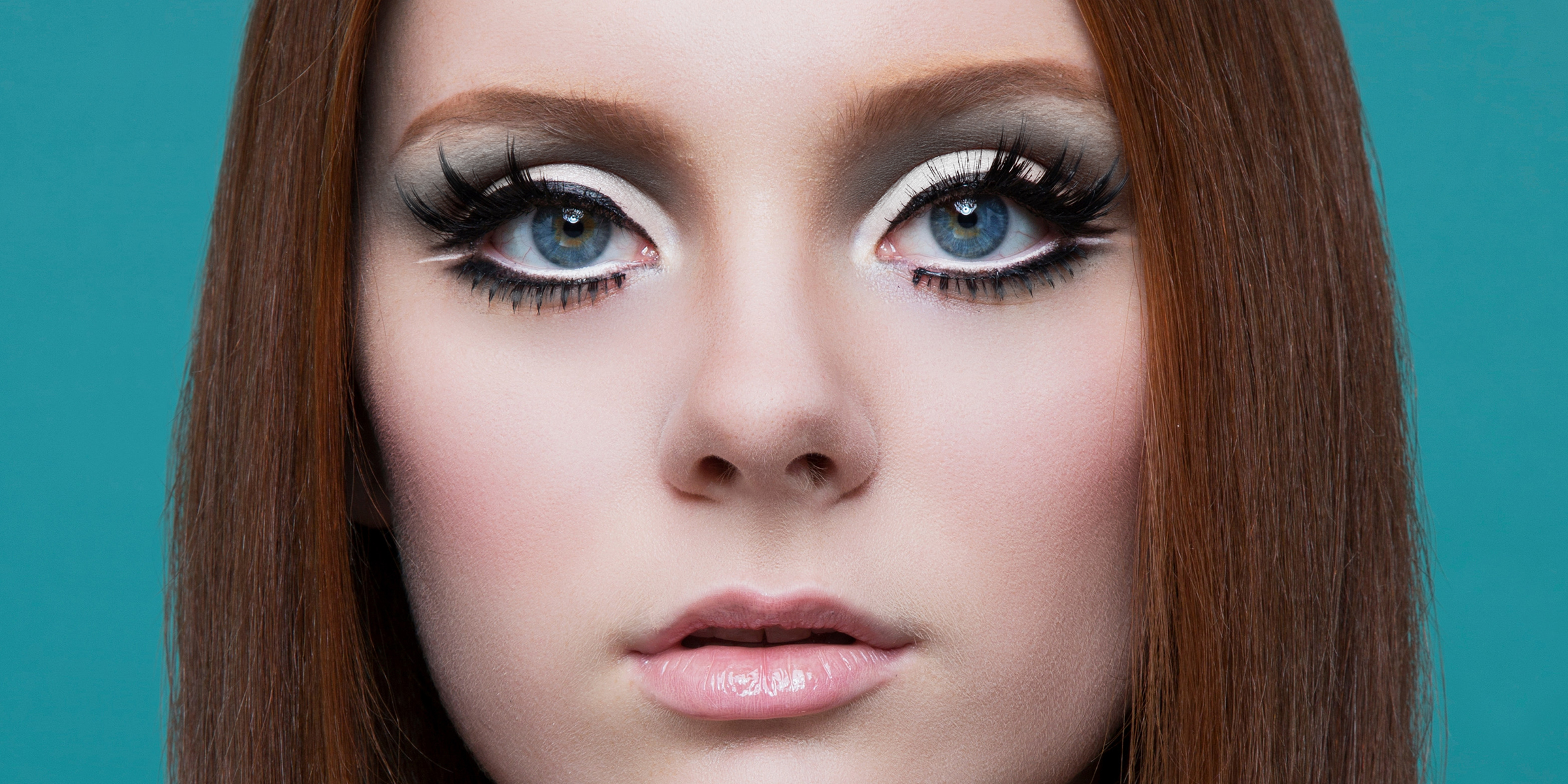 A woman with white makeup. | Source: Getty Images