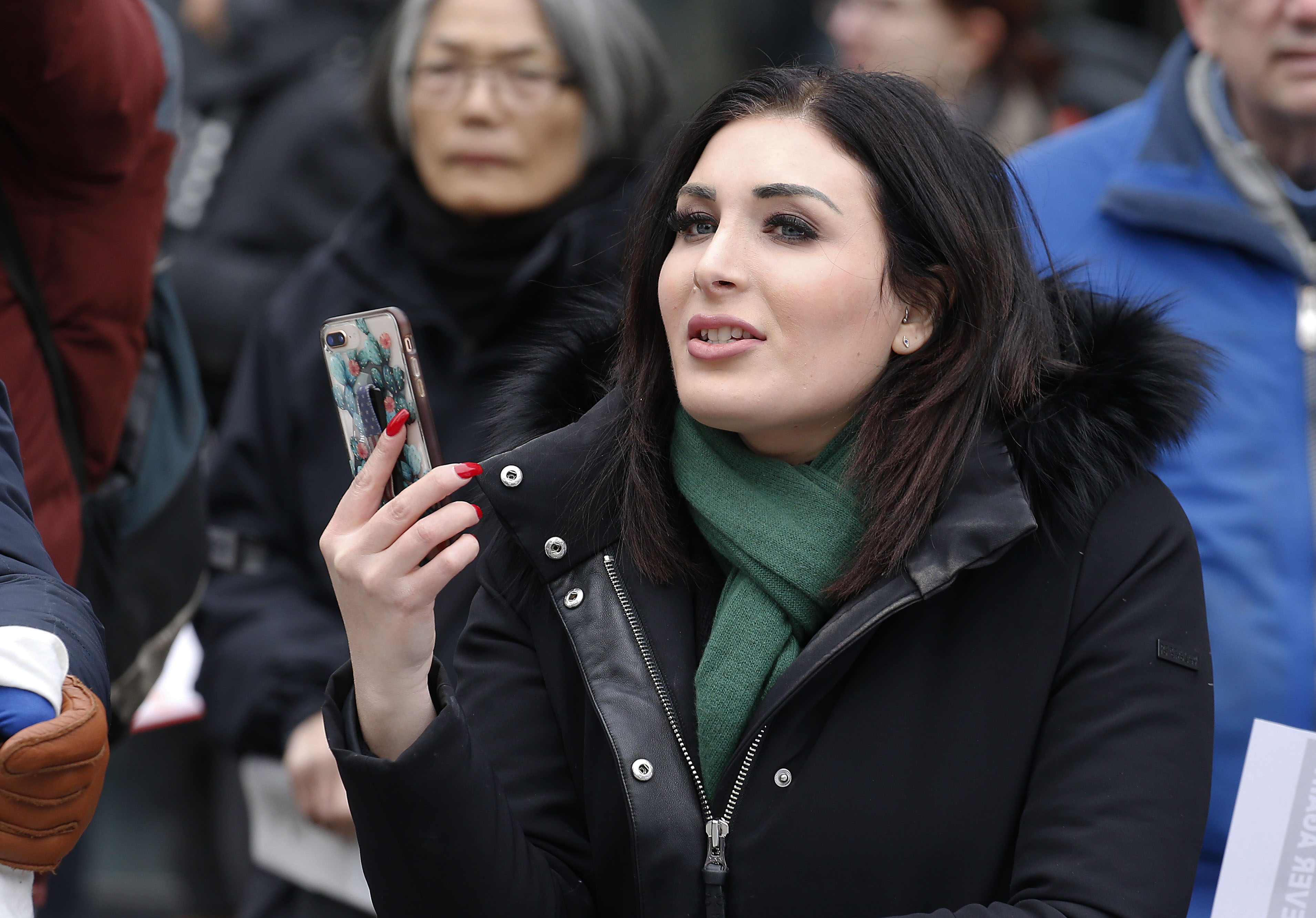 Laura Loomer attends the Women's March demonstration in New York City on January 19, 2019 | Source: Getty Images
