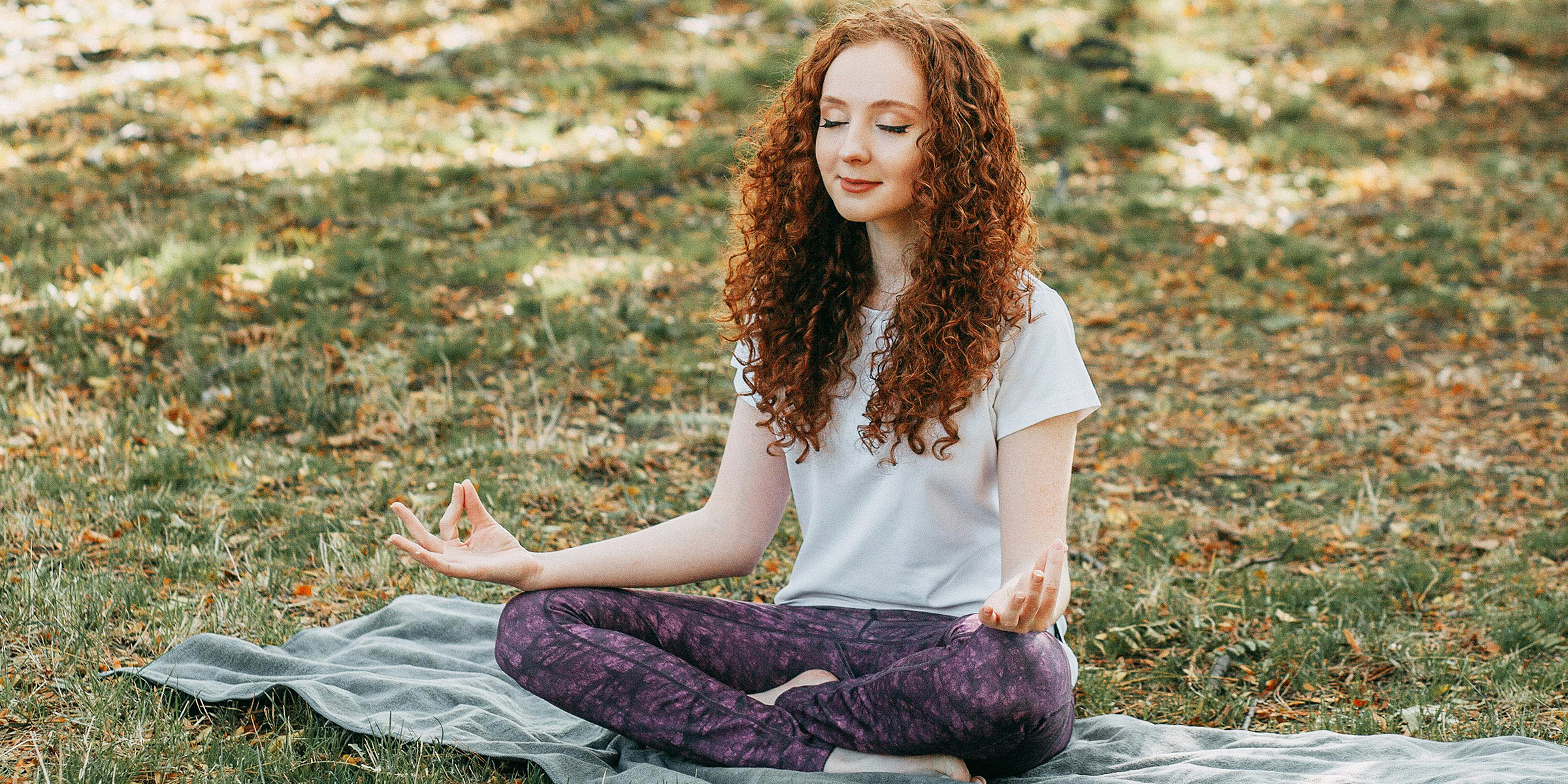 A meditating woman | Source: Pexels