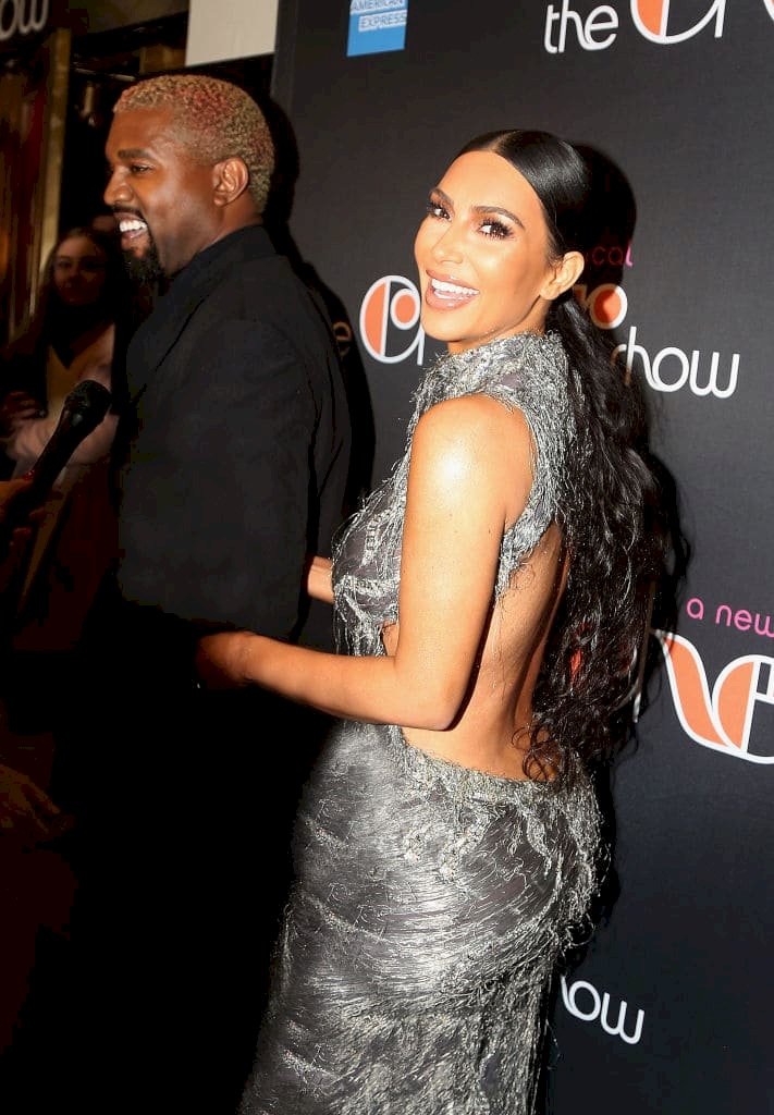 5 Times Kim Kardashian Didn't Let A Wardrobe Malfunction Ruin Her Night