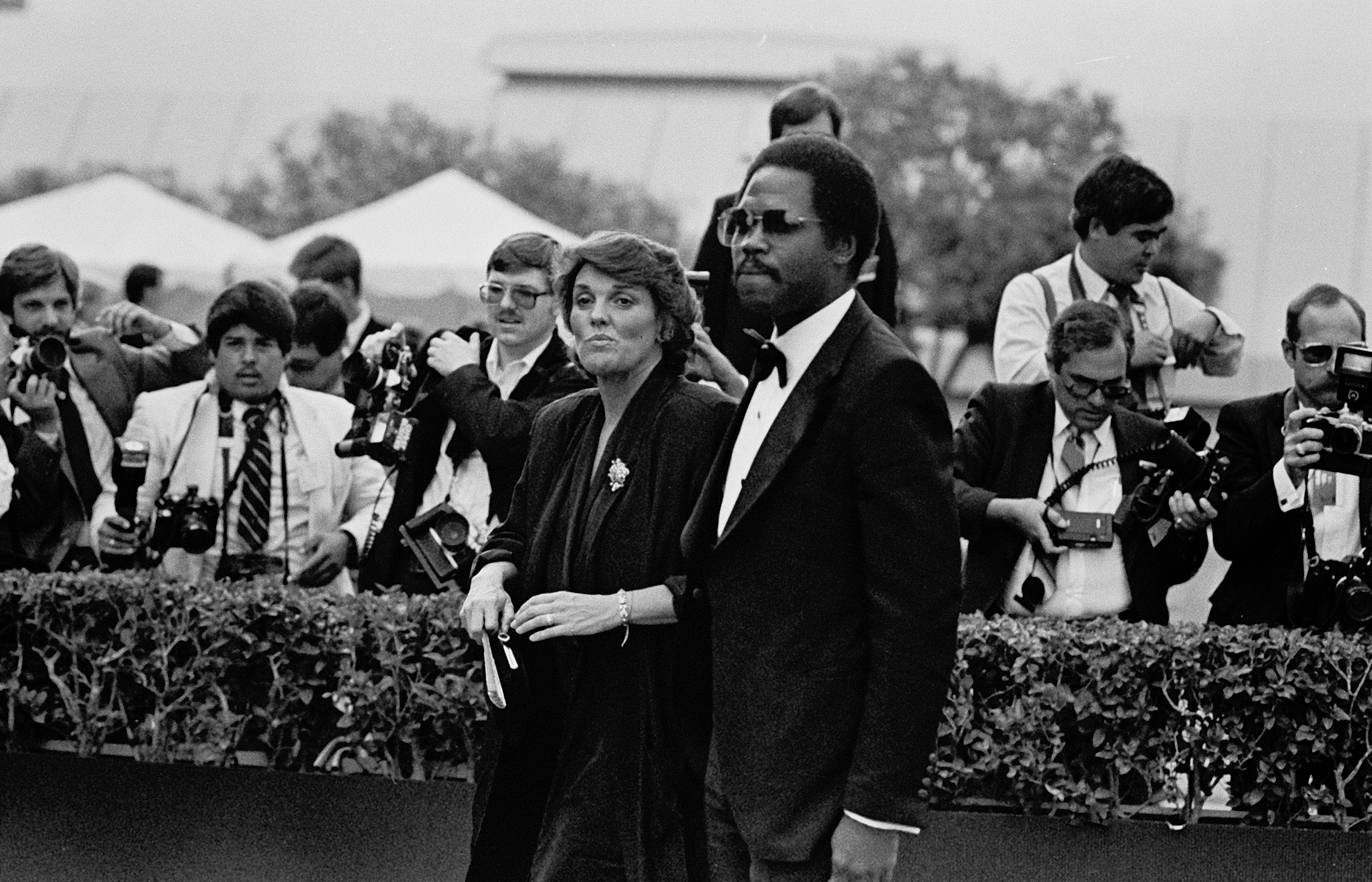Tyne Daly and Georg Stanford Brown at the Emmy Awards show on September 23, 1984, in Pasadena, California. | Source: Getty Images