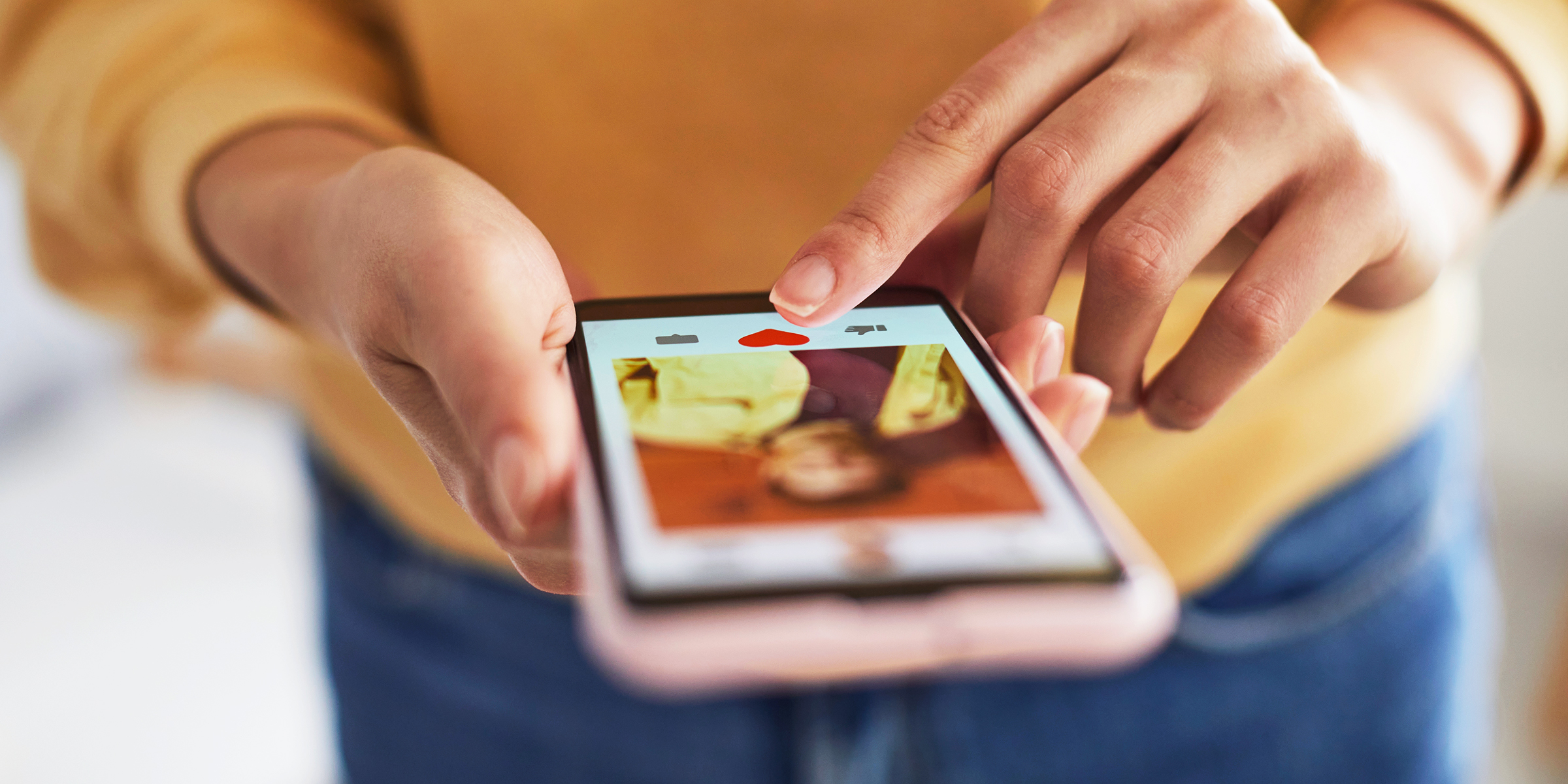 A woman on a dating app | Source: Getty Ima