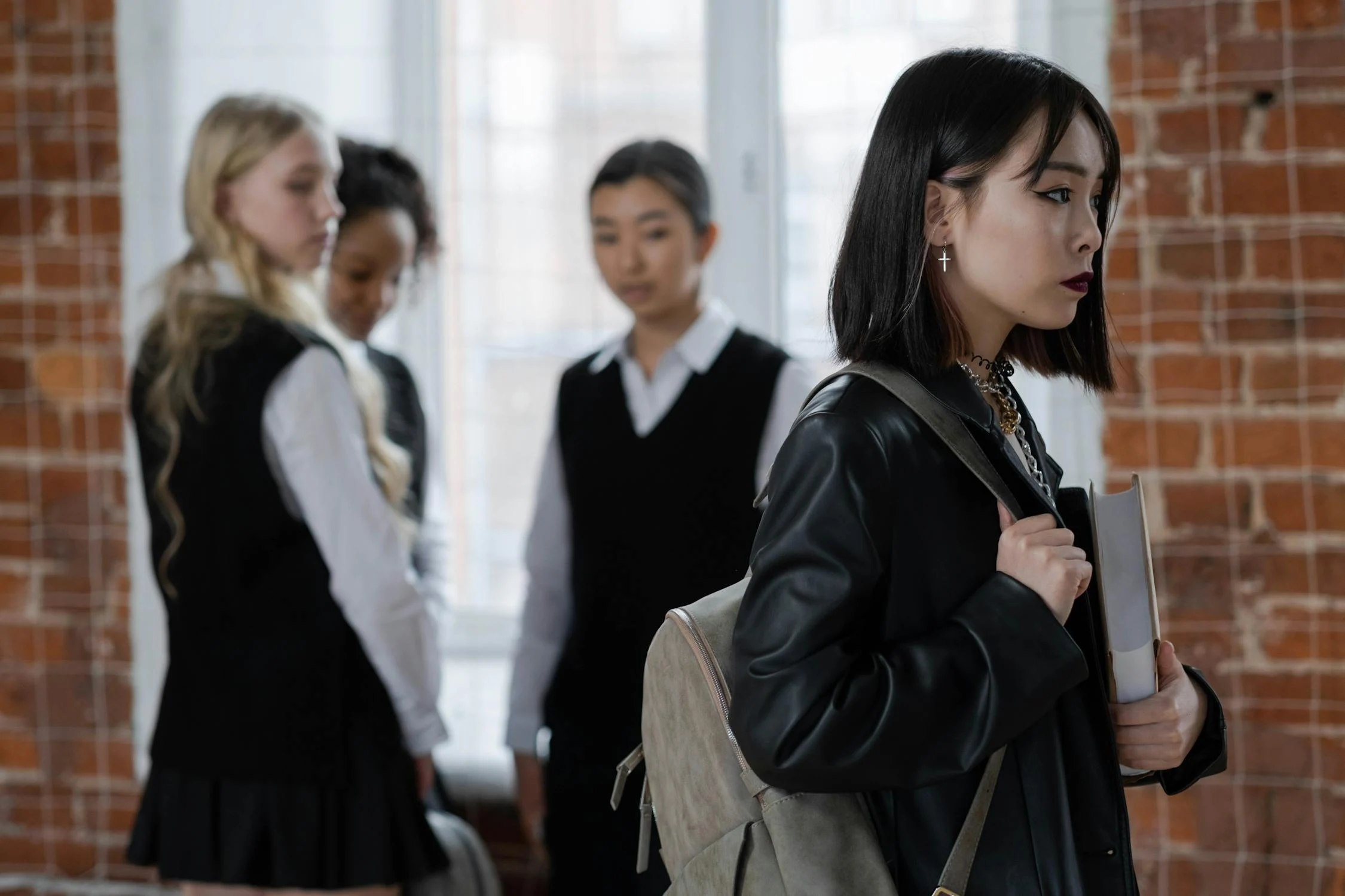 A girl and her bullies | Source: Pexels