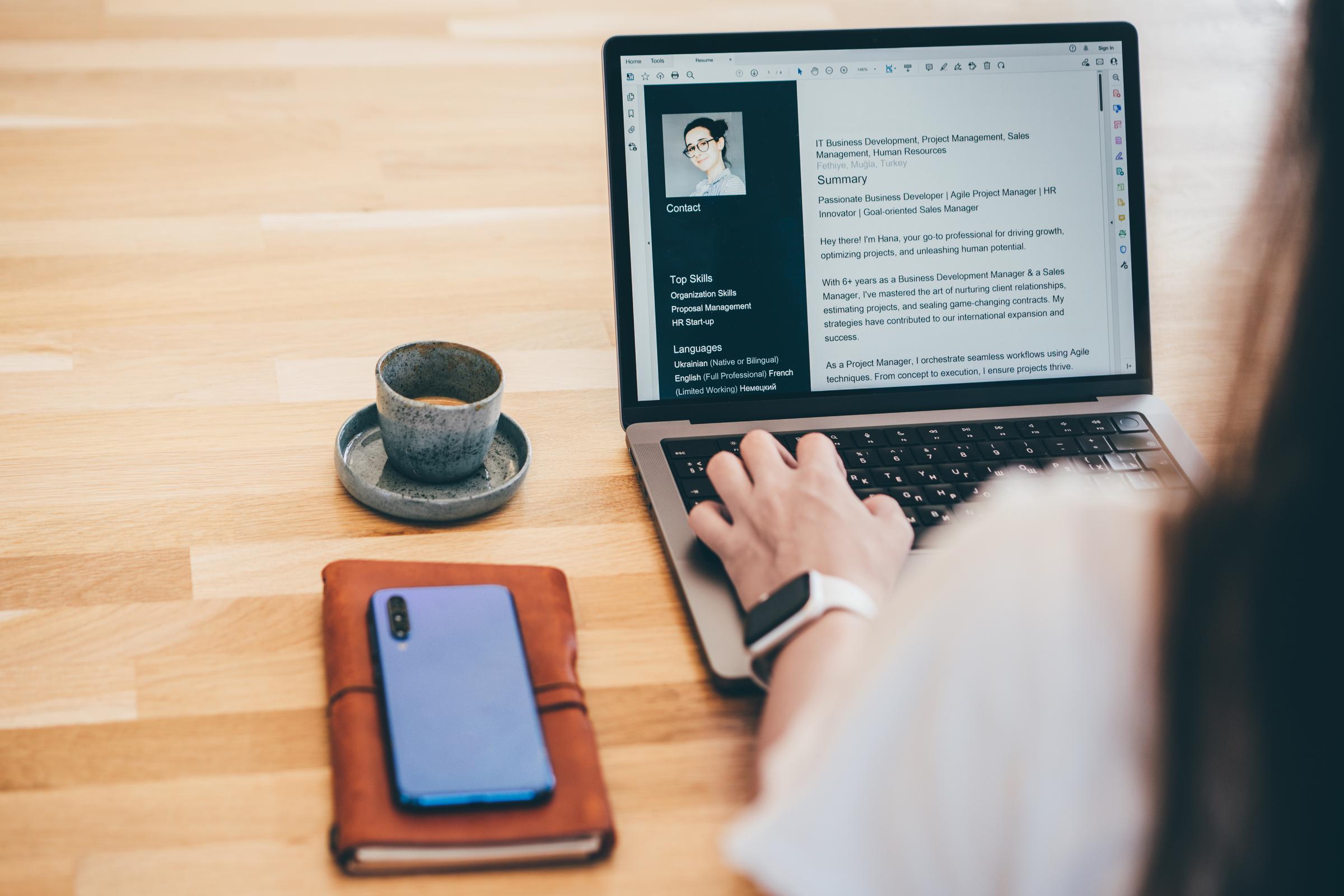 A woman working on her resume | Source: Getty Images