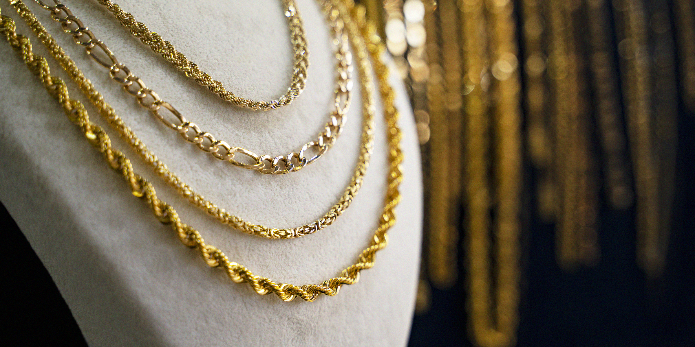 A stack of gold necklaces. | Source: Getty Images